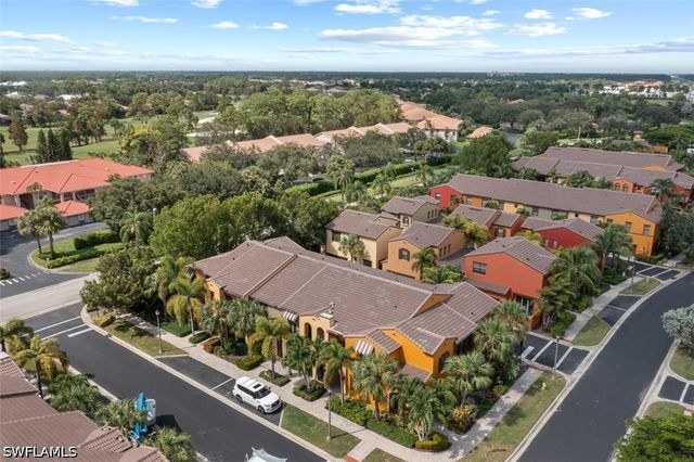 8965 Malibu LN 802, Naples, FL 34113