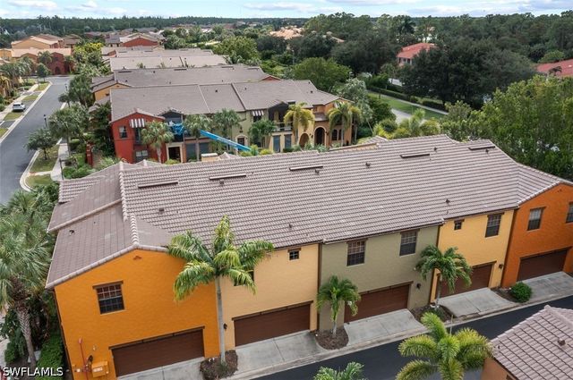 8965 Malibu LN 802, Naples, FL 34113