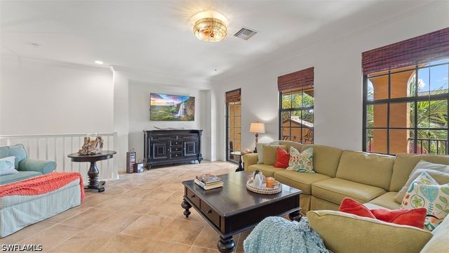 8965 Malibu LN 802, Naples, FL 34113