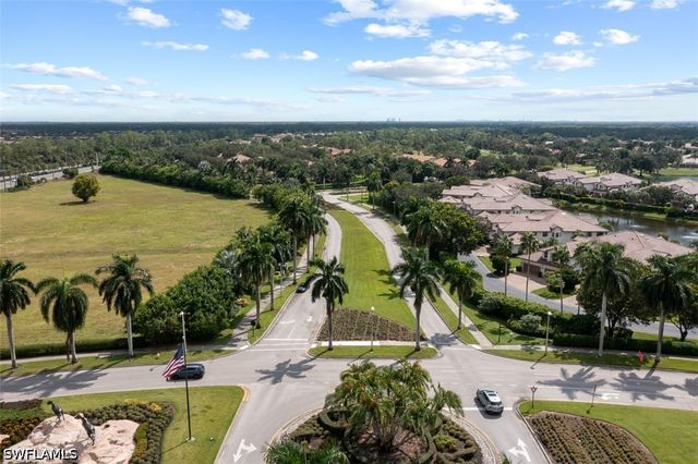 8965 Malibu LN 802, Naples, FL 34113