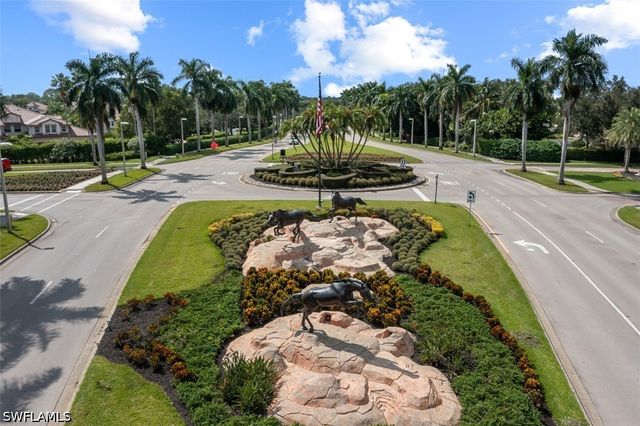 8965 Malibu LN 802, Naples, FL 34113