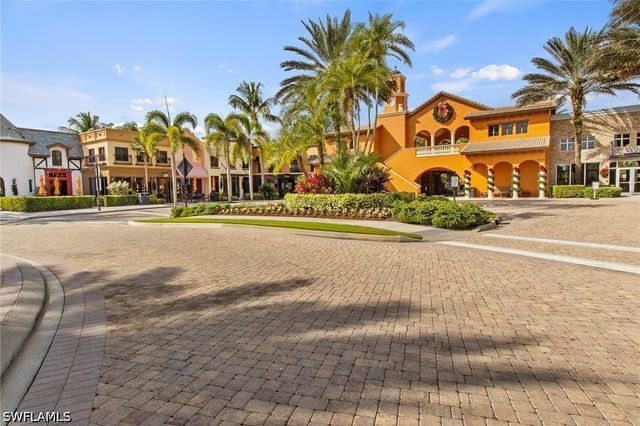 8965 Malibu LN 802, Naples, FL 34113