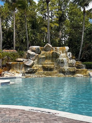 8965 Malibu LN 802, Naples, FL 34113