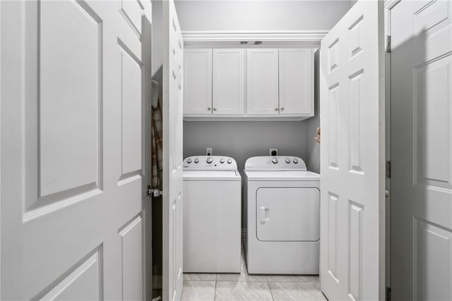 21037 and 21039 Richard Court, Siloam Springs, AR 72761
