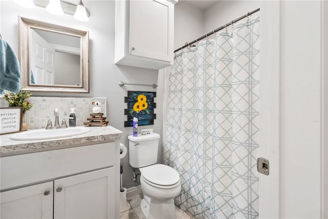 21037 and 21039 Richard Court, Siloam Springs, AR 72761