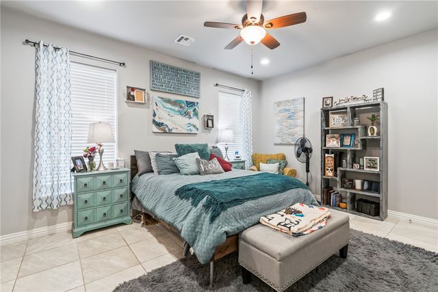 21037 and 21039 Richard Court, Siloam Springs, AR 72761
