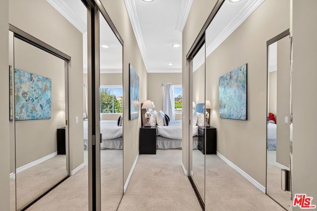 612 S Barrington Avenue 417, Los Angeles, CA 90049