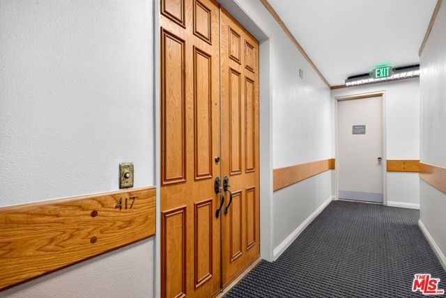 612 S Barrington Avenue 417, Los Angeles, CA 90049