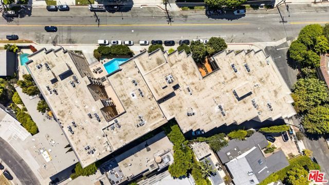 612 S Barrington Avenue 417, Los Angeles, CA 90049