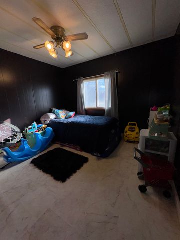 1693 Ottawa Rd, Salina, KS 67401