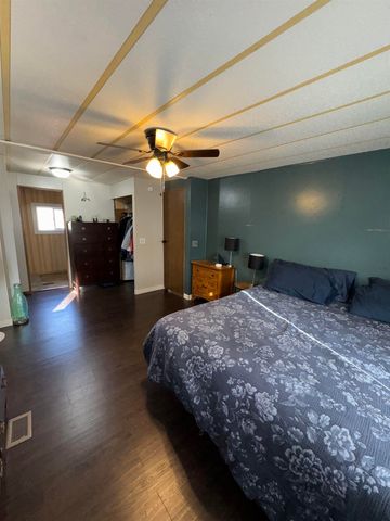 1693 Ottawa Rd, Salina, KS 67401