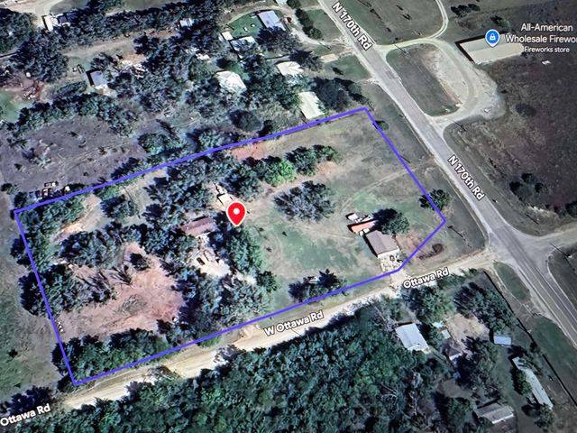 1693 Ottawa Rd, Salina, KS 67401