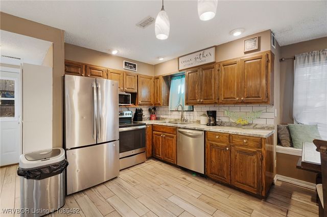 1308 N 28th Street, Van Buren, AR 72956