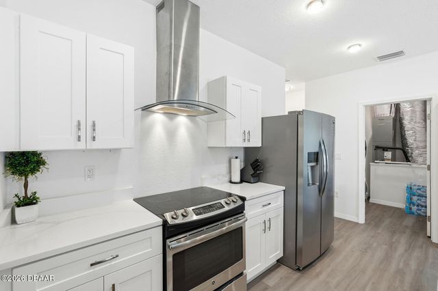 557 Live Oak Avenue, Daytona Beach, FL 32114