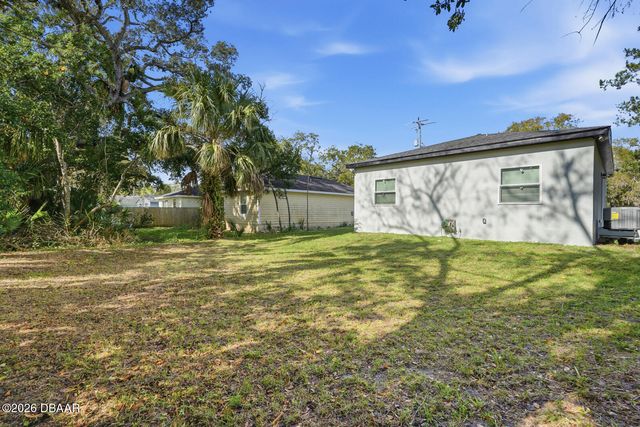 557 Live Oak Avenue, Daytona Beach, FL 32114