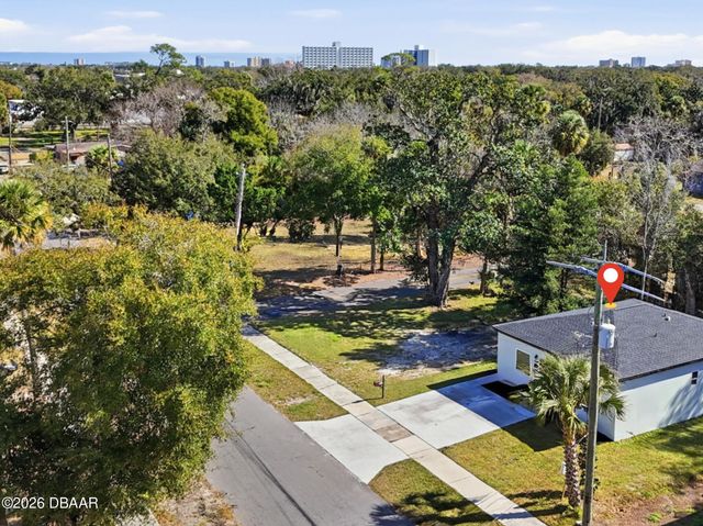 557 Live Oak Avenue, Daytona Beach, FL 32114