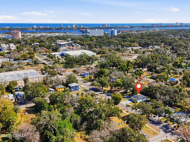 557 Live Oak Avenue, Daytona Beach, FL 32114