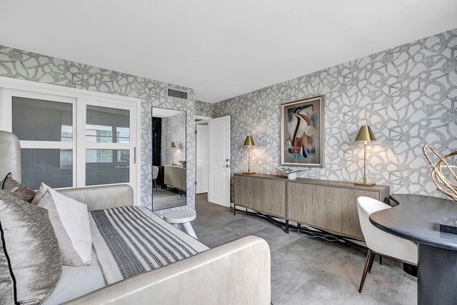 340 Sunset Drive 505, Fort Lauderdale, FL 33301