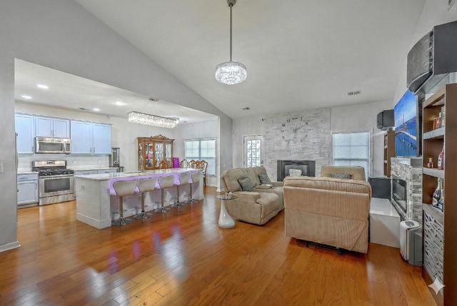 3811 Bonnecrest Lane, North Charleston, SC 29420