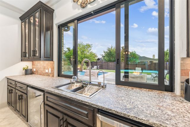 809 Lyndsey Way, Colleyville, TX 76034