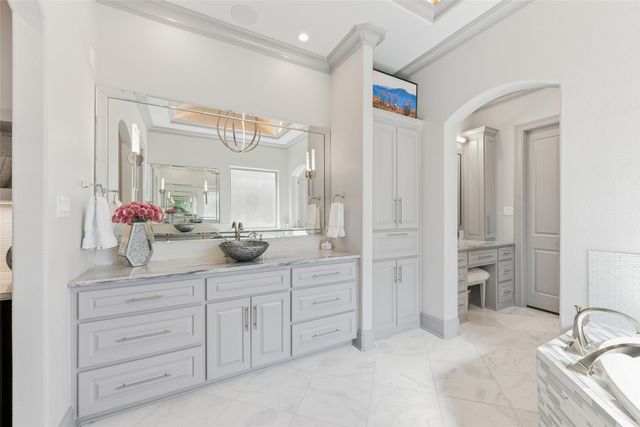809 Lyndsey Way, Colleyville, TX 76034