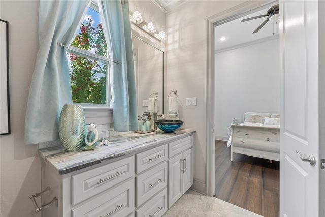 809 Lyndsey Way, Colleyville, TX 76034