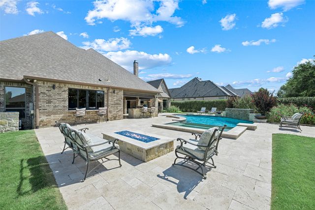809 Lyndsey Way, Colleyville, TX 76034