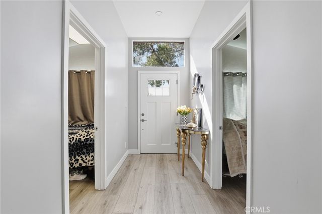 10418 Samoa Avenue, Tujunga, CA 91042