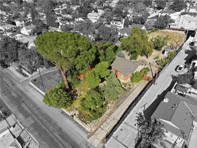 10418 Samoa Avenue, Tujunga, CA 91042