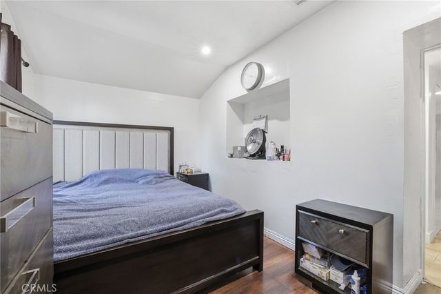 10418 Samoa Avenue, Tujunga, CA 91042