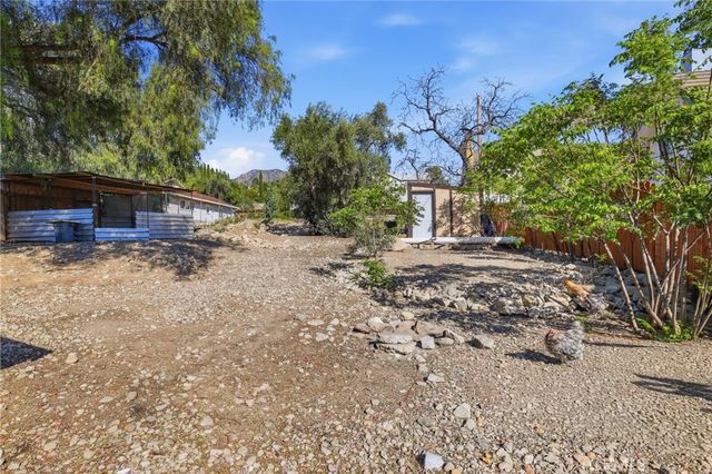 10418 Samoa Avenue, Tujunga, CA 91042
