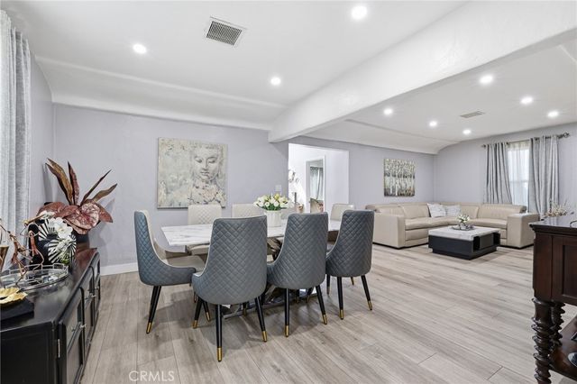 10418 Samoa Avenue, Tujunga, CA 91042