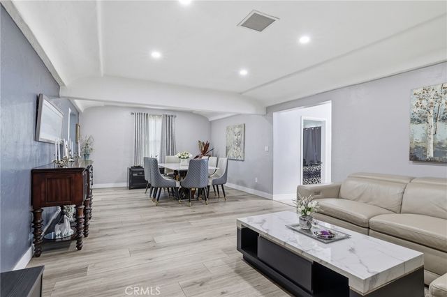 10418 Samoa Avenue, Tujunga, CA 91042