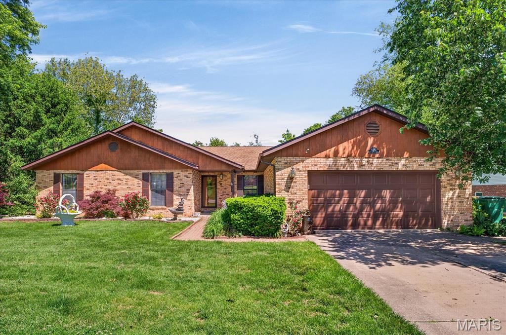 1253 Tanglewood Trace, O'fallon, IL 62269