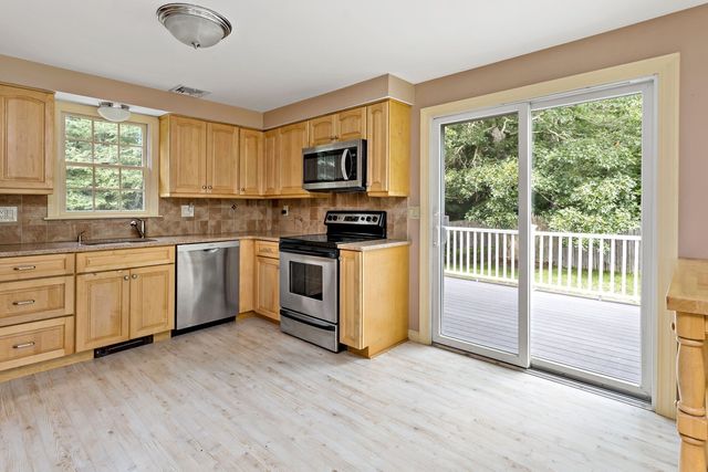 378 Ames Way, Barnstable, MA 02632