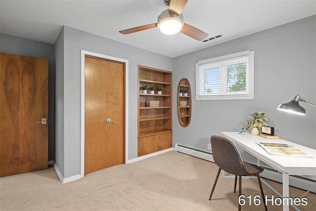 124 Loch Lomond Avenue, Grand Rapids, MI 49546