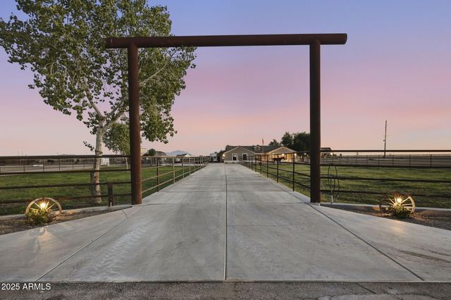 3635 E GRAYTHORN Way, Coolidge, AZ 85128