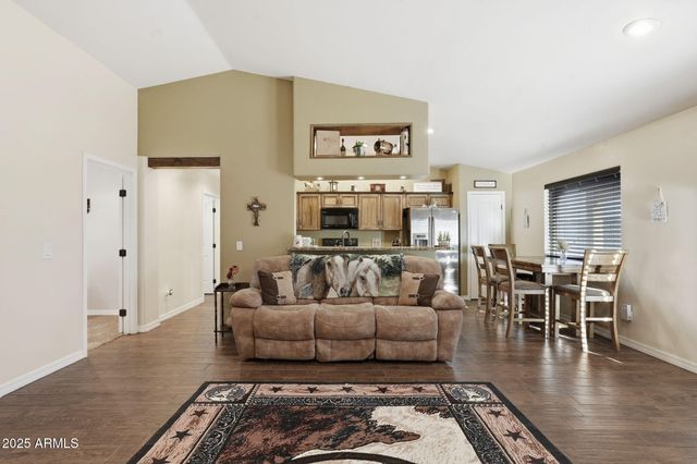 3635 E GRAYTHORN Way, Coolidge, AZ 85128