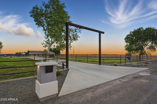 3635 E GRAYTHORN Way, Coolidge, AZ 85128