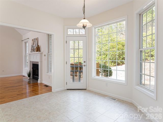 180 Kanuga Forest Drive, Hendersonville, NC 28739