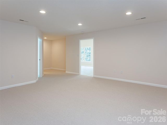 180 Kanuga Forest Drive, Hendersonville, NC 28739