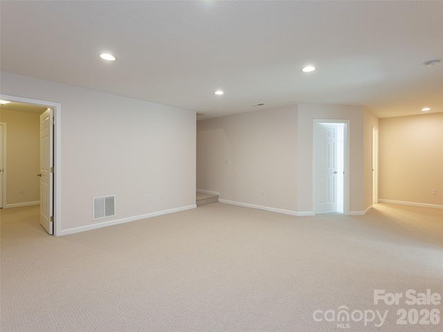 180 Kanuga Forest Drive, Hendersonville, NC 28739