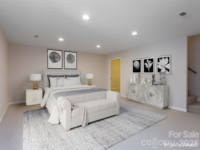 180 Kanuga Forest Drive, Hendersonville, NC 28739