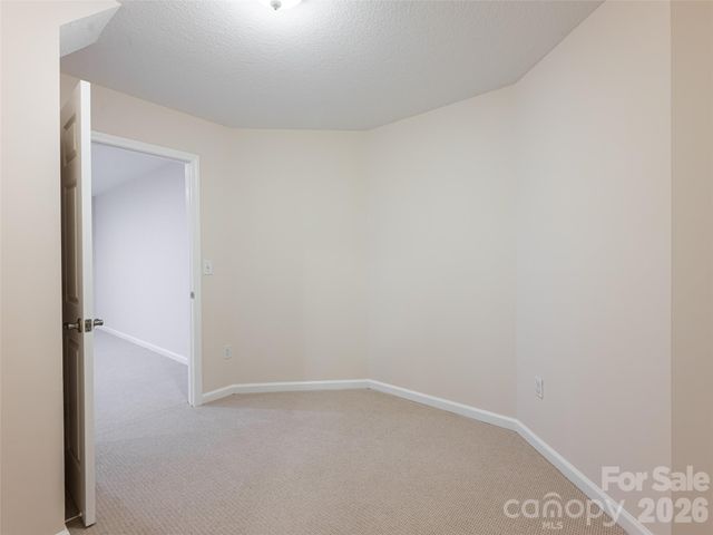 180 Kanuga Forest Drive, Hendersonville, NC 28739