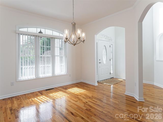 180 Kanuga Forest Drive, Hendersonville, NC 28739