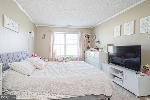 2402-B SEDGEFIELD DR, Mount Laurel, NJ 08054