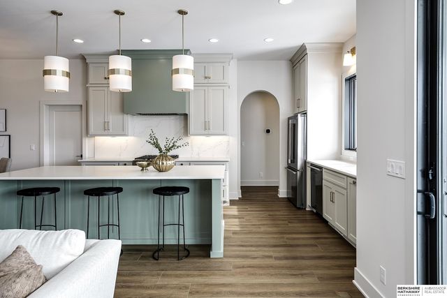 21113 Laurel Avenue, Elkhorn, NE 68022