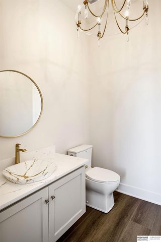 21113 Laurel Avenue, Elkhorn, NE 68022