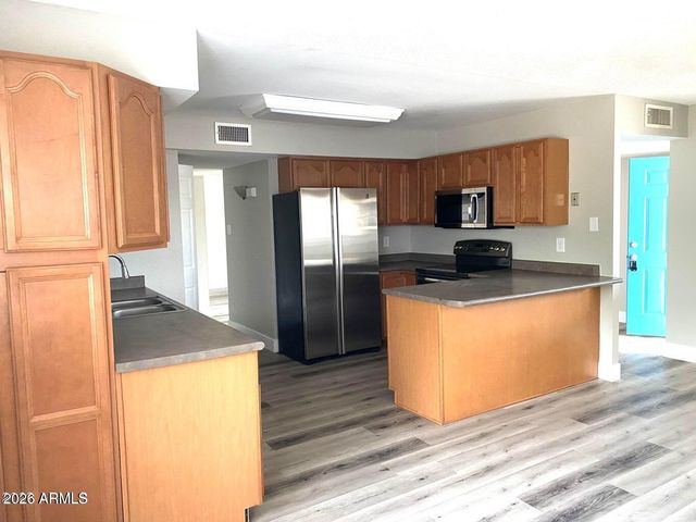 4417 S Newberry Road, Tempe, AZ 85282