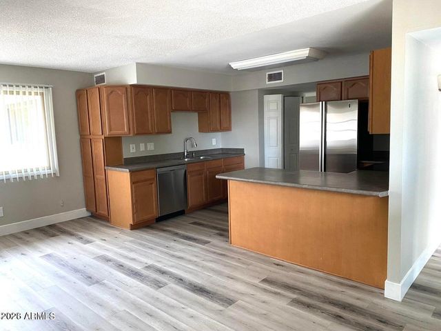 4417 S Newberry Road, Tempe, AZ 85282